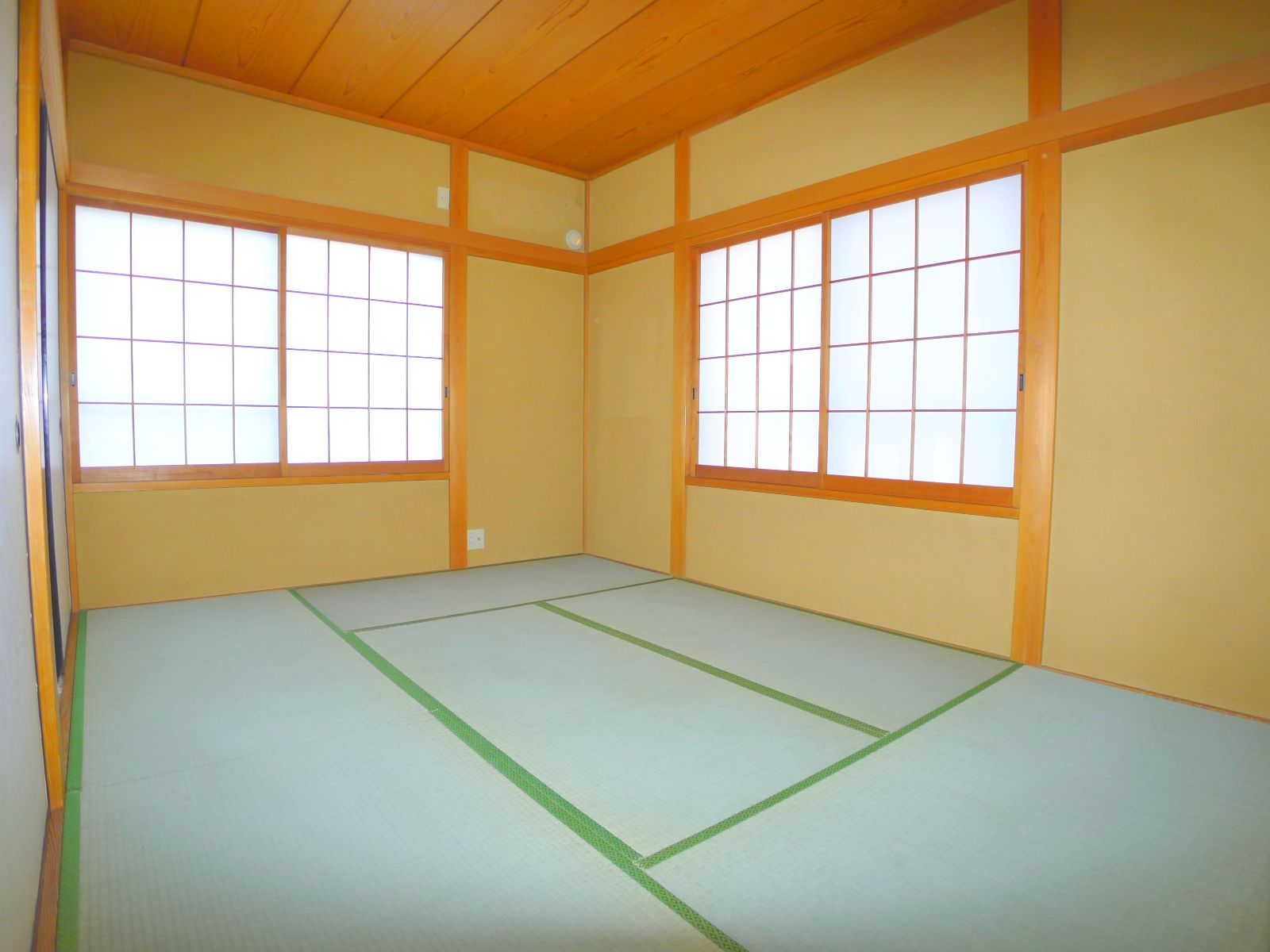 Living and room. Japanese-style room 6 quires