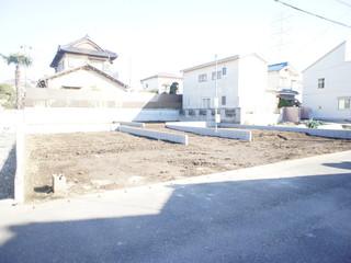 Local appearance photo. Local (12 May 2013) Shooting