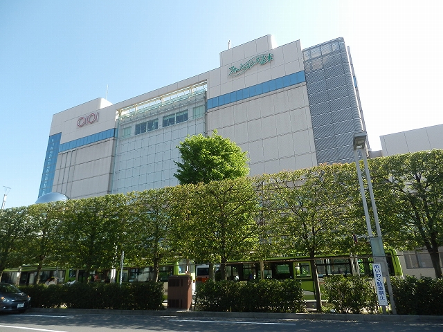 Shopping centre. Marui (shopping center) to 400m