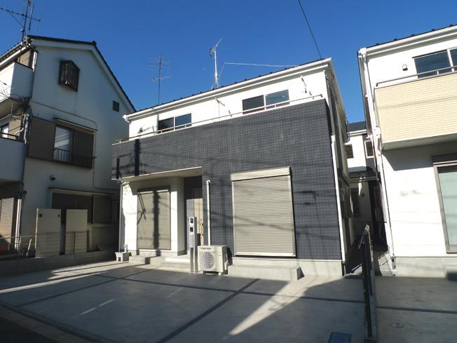 Same specifications photos (appearance). Building appearance (complete construction cases)