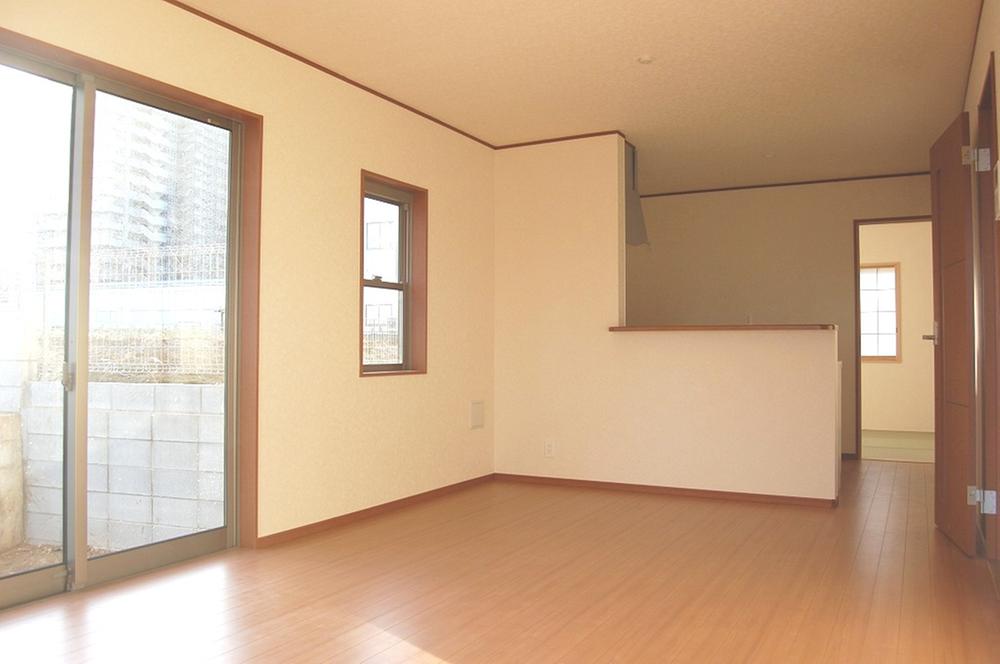 Living.  ☆ Because of the hill, Good per yang 15 Building ☆ 