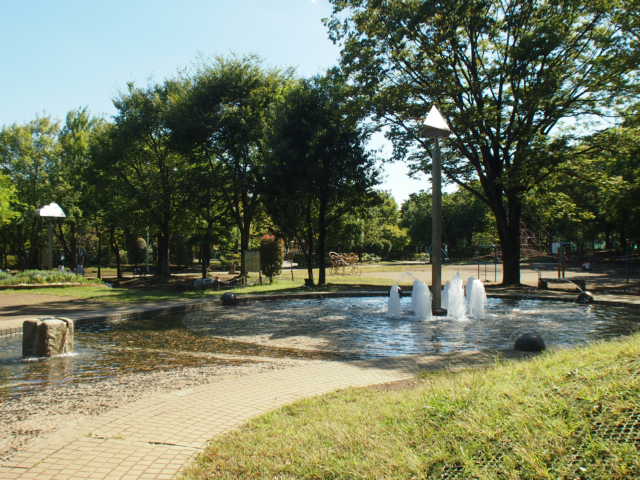 park. 890m to Aobadai park (park)