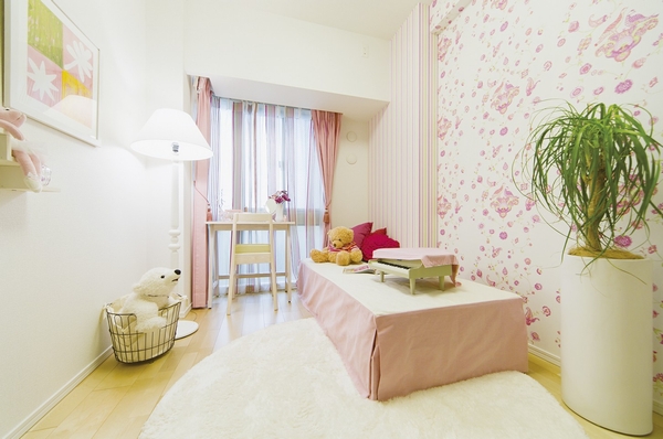 Brightly realized the two planes lighting cozy with Western-style (3). Installing a closet that is up to ceiling height