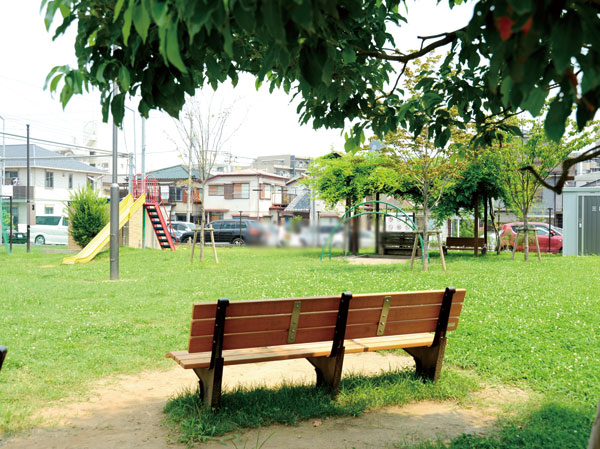 Surrounding environment. Mihara park (about 280m, 4-minute walk)