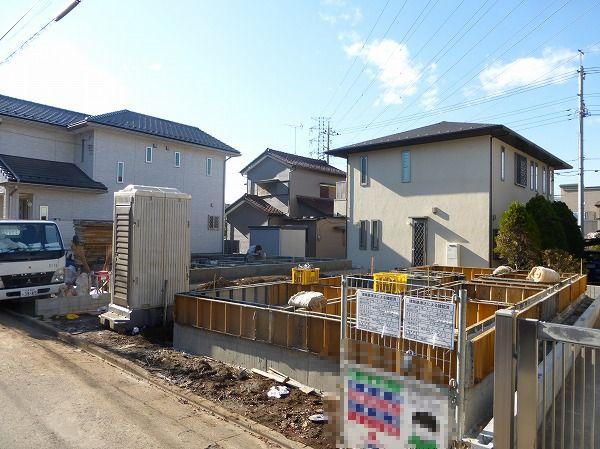 Local photos, including front road. Selling local 12 / 16 shooting