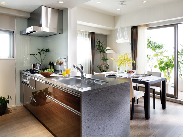 Kitchen.  [kitchen] Beautiful and functional with excellent kitchen.