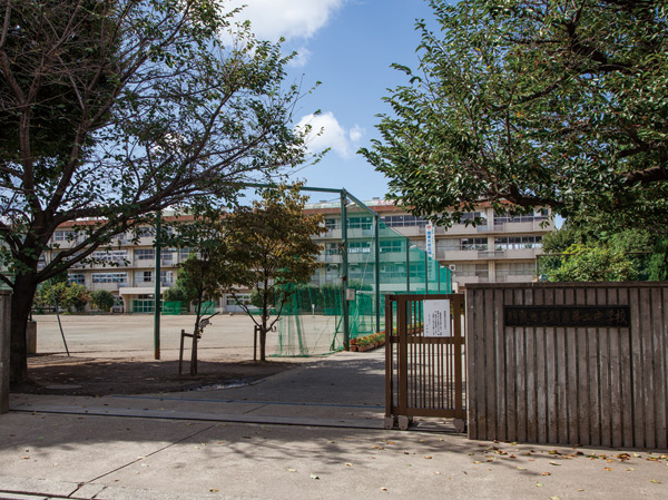 Surrounding environment. Asaka fourth junior high school (about 260m / 4-minute walk)