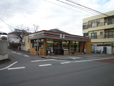 Convenience store. 1500m to Seven-Eleven (convenience store)