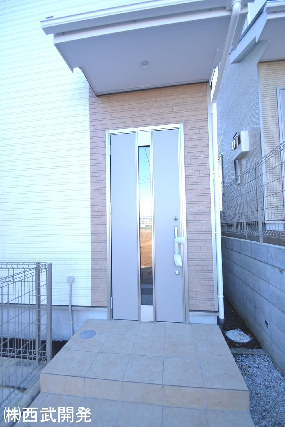 Entrance. Local (12 May 2013) Shooting