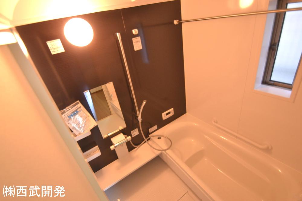 Bathroom. Indoor (12 May 2013) Shooting