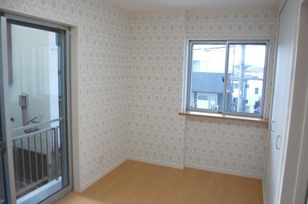 Non-living room. All room two-sided lighting Western-style 5.6 Pledge