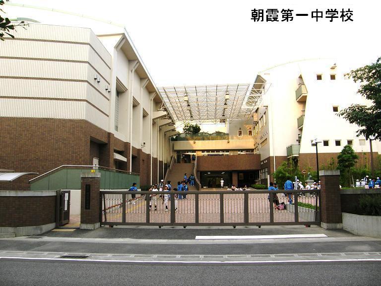 Junior high school. Asaka Municipal Asaka 706m until the first junior high school