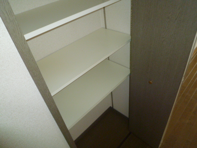 Receipt. Same property, Is another of the room.