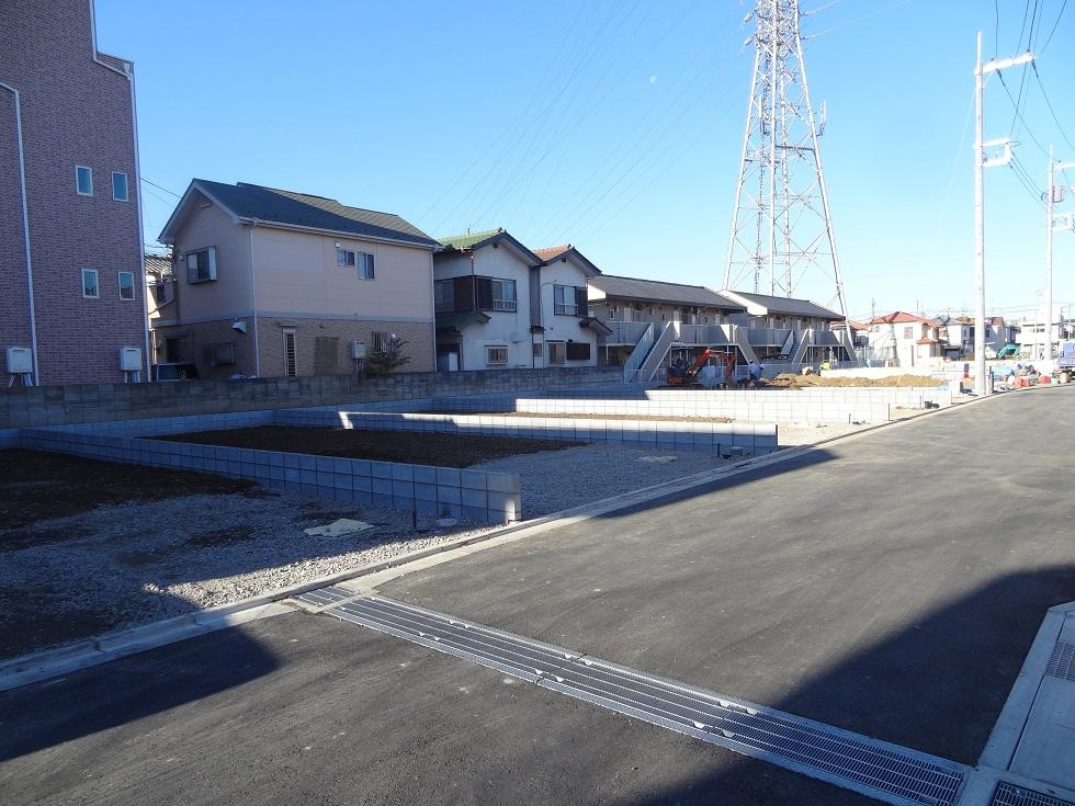 Local appearance photo. Local (11 May 2013) Shooting