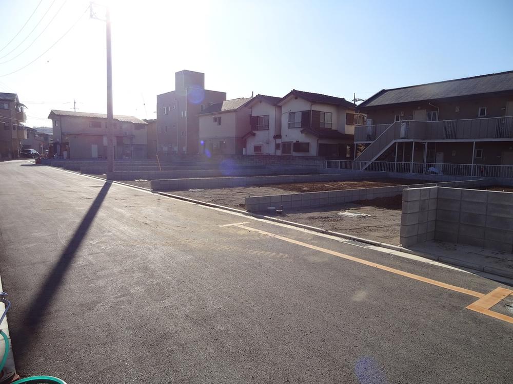 Local appearance photo. Local (11 May 2013) Shooting