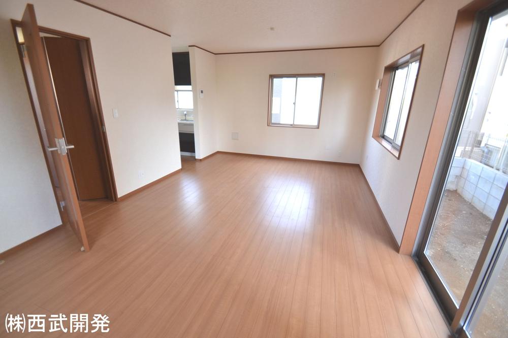 Living. Indoor (12 May 2013) Shooting