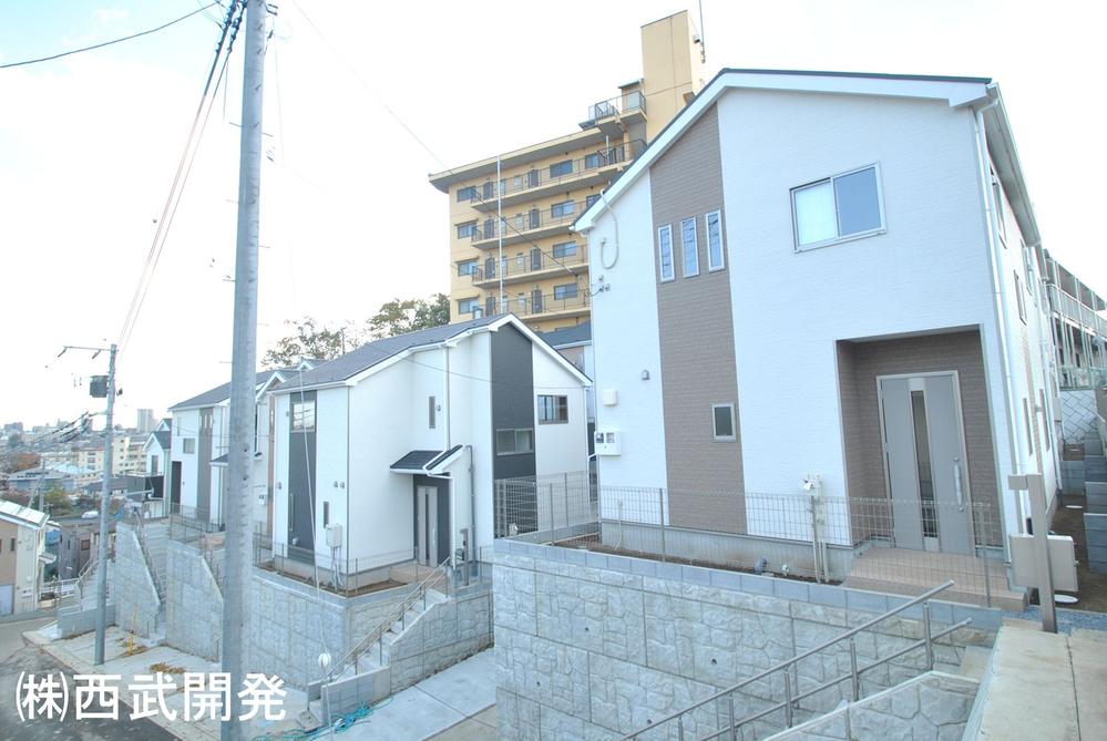 Local appearance photo. Local (12 May 2013) Shooting