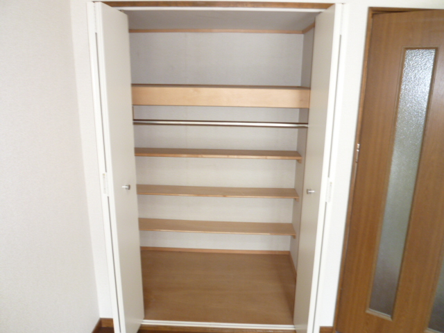 Receipt. For indoor photo of another room.