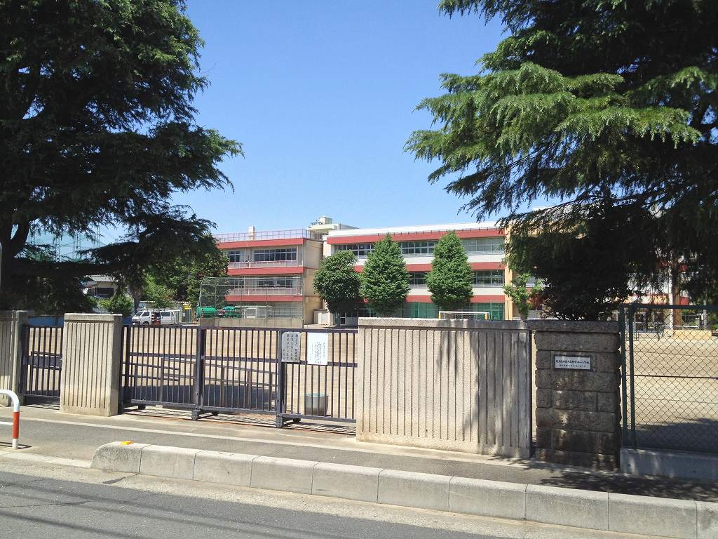 Primary school. 57m to Asaka first elementary school (elementary school)
