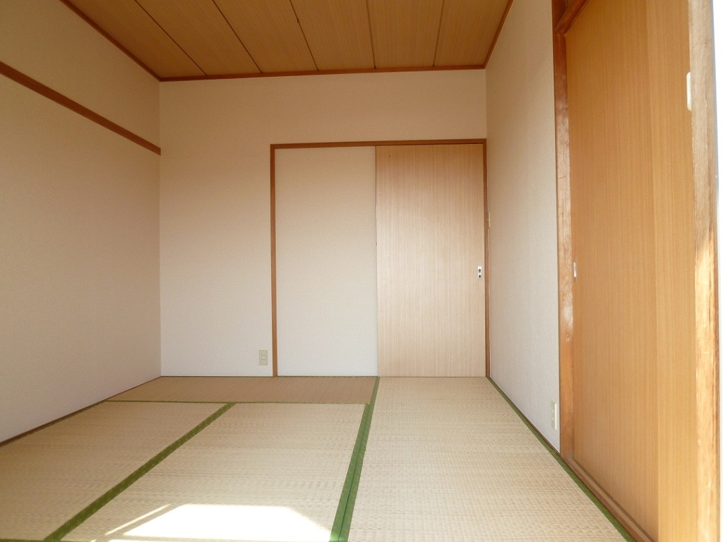 Other room space. Reference photograph