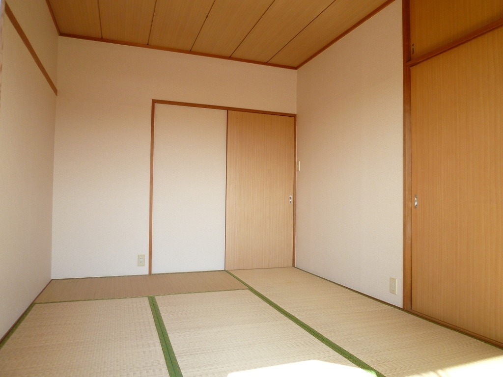 Other room space. Reference photograph