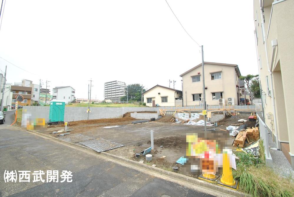 Local appearance photo. Local (10 May 2013) Shooting