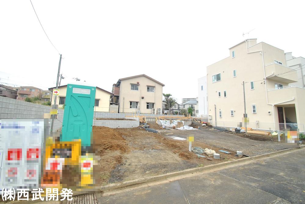 Local appearance photo. Local (10 May 2013) Shooting