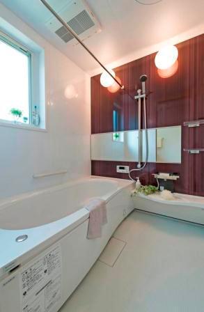 Bathroom. Chic bathroom, A spacious bath time.