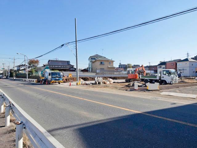 Local photos, including front road.  ☆ Front street: prefectural road Niiza ・ Wako line ☆ 