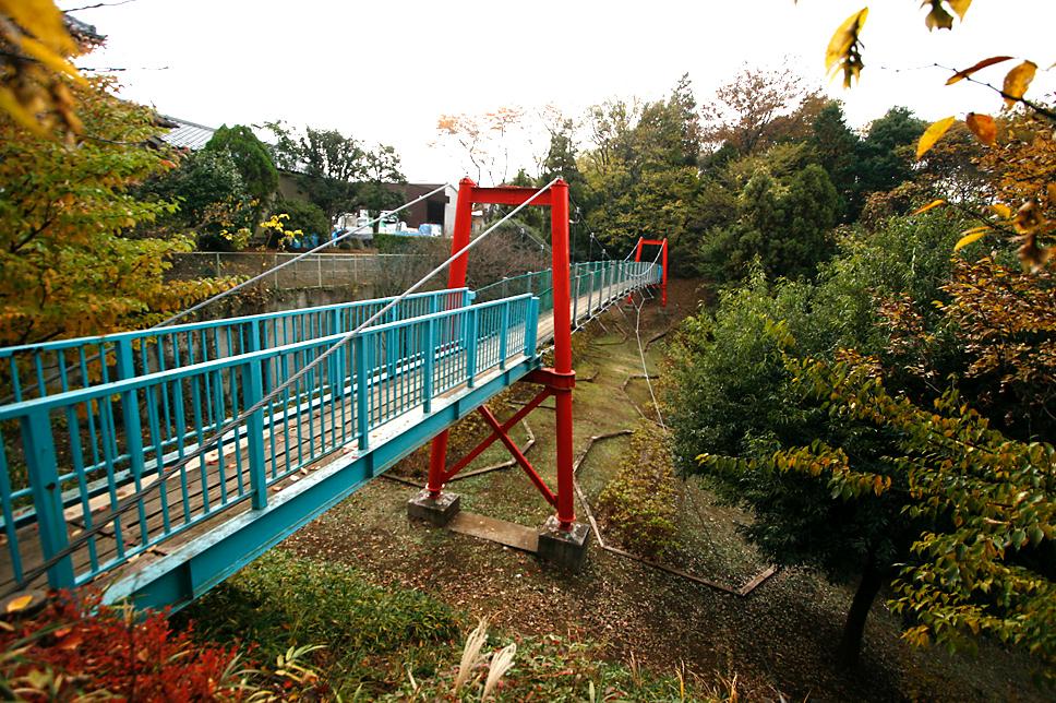 park. 200m until the waterfall of root park