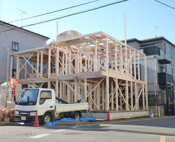 Local appearance photo. Local (12 May 2013) Shooting