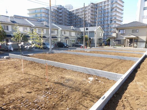 Local appearance photo. Local (11 May 2013) Shooting