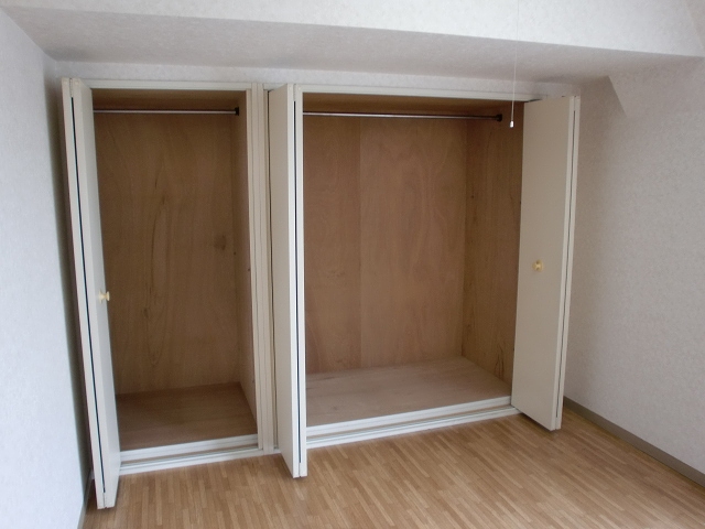 Receipt. The same is by Property of the room