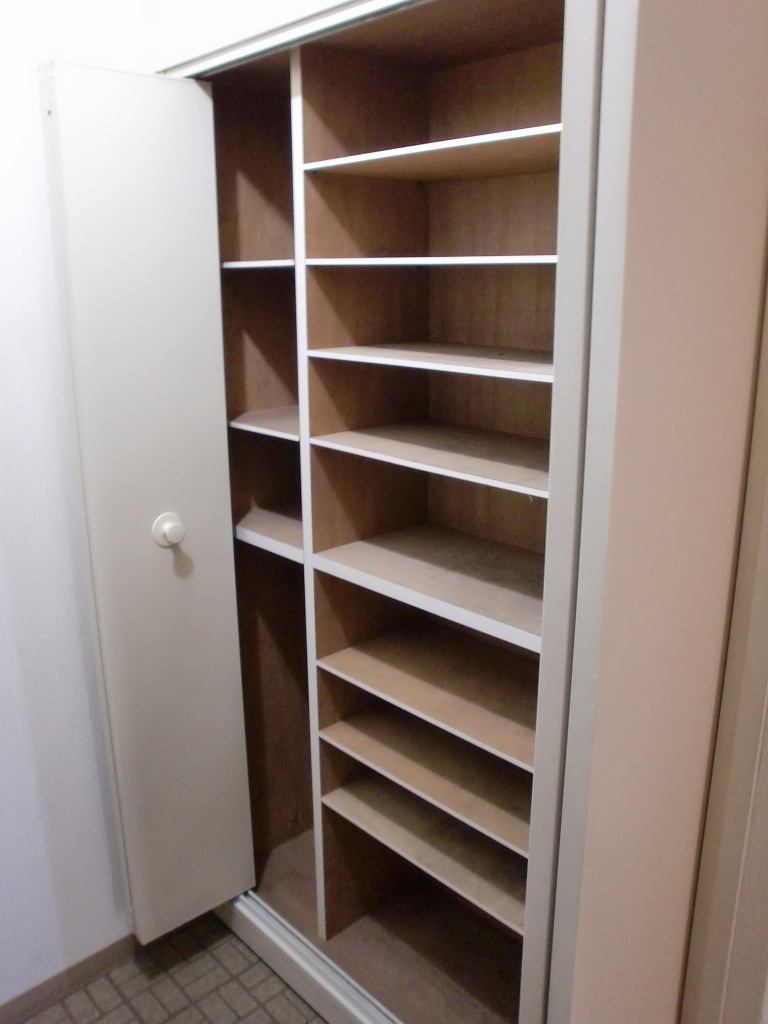 Entrance. The same is by Property of the room