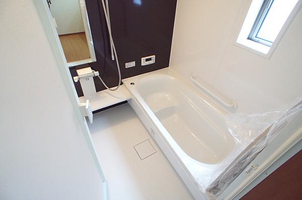 Bathroom. 1 Building