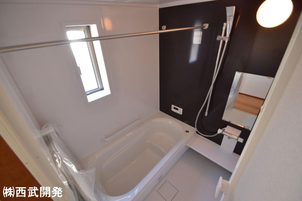 Bathroom. Indoor (12 May 2013) Shooting