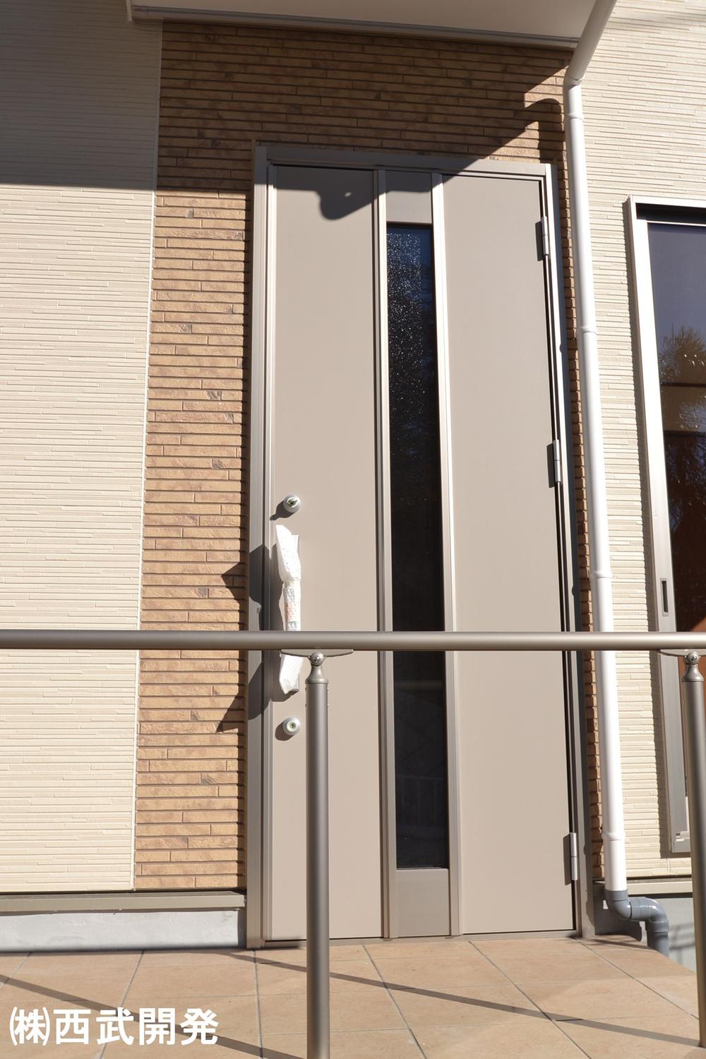 Entrance. Local (12 May 2013) Shooting