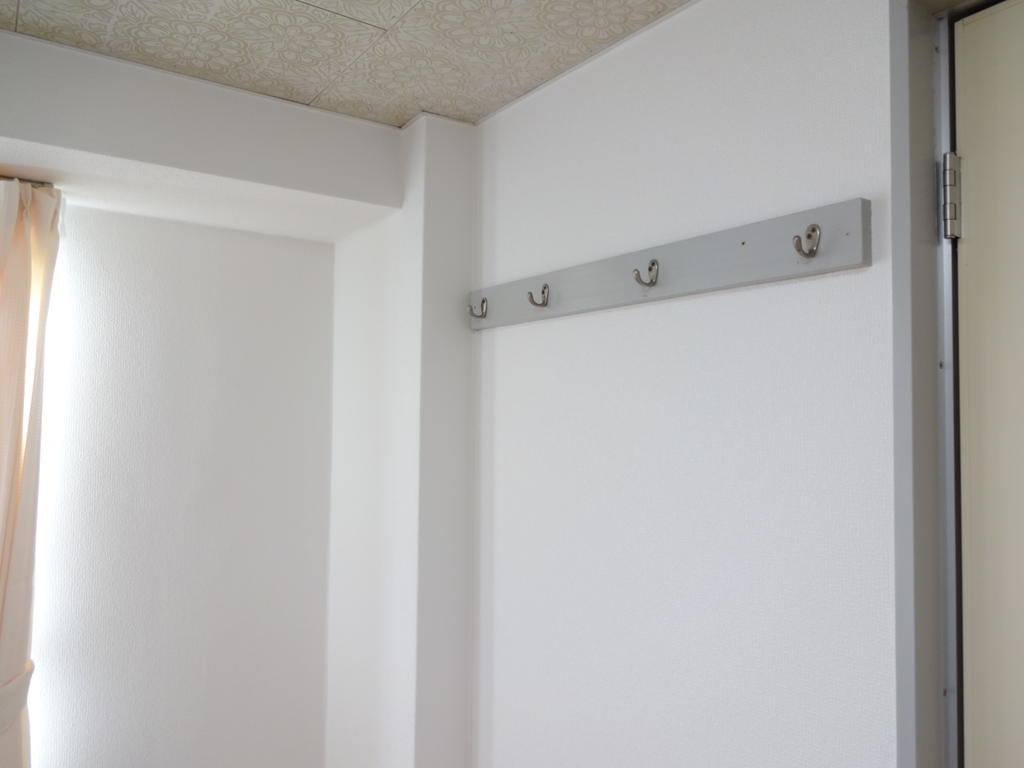 Other Equipment. WALL CLOCK, Hanger, It will be multiplied by the calendar, etc.