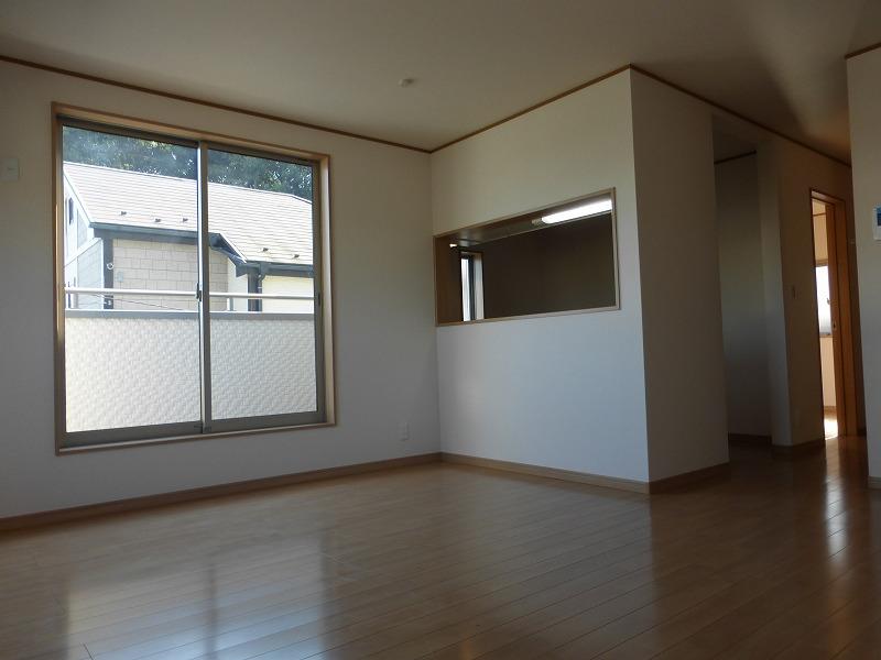 Living. Sales Local: 1 Building Living-dining