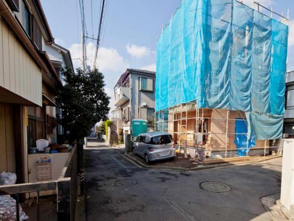 Local photos, including front road. ☆ Frontal road ☆