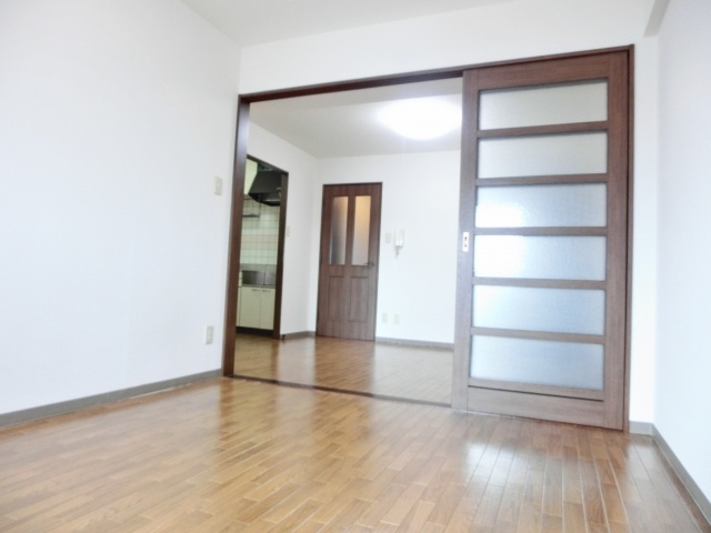 Living and room. Living as seen from the Western-style