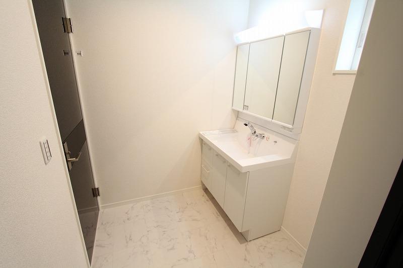 Same specifications photos (Other introspection). Same specifications already condominium construction photo