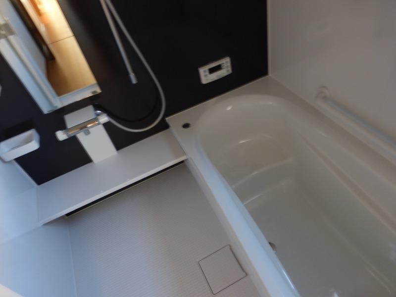 Bathroom. 7 Building Bathroom