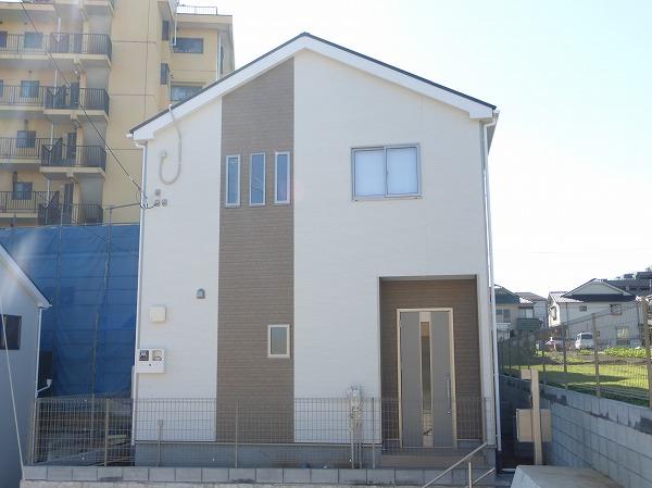 Local appearance photo. 14 Building appearance