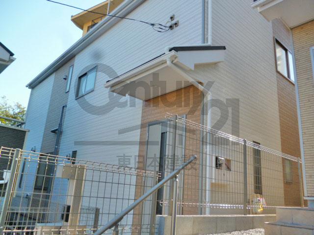 Local appearance photo. Local (11 May 2013) Shooting