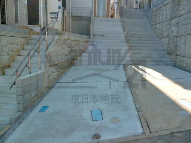 Parking lot. Local (11 May 2013) Shooting