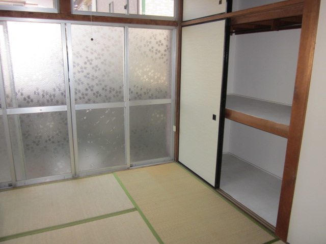 Other room space