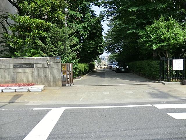 Primary school. Asaka Municipal sixth to elementary school 510m