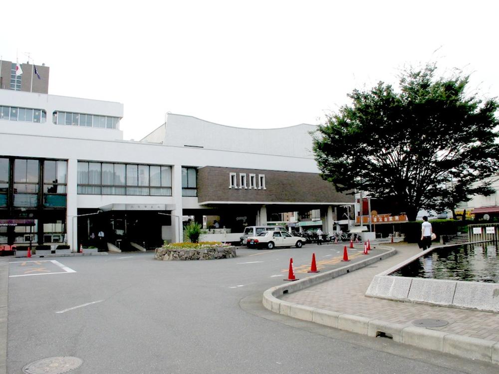 Government office. 360m to city hall