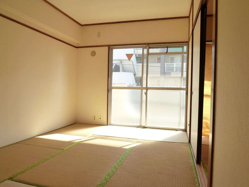 Other room space. Reference photograph